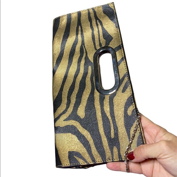 Stylish Gold and Black Clutch - Picture 5 of 9